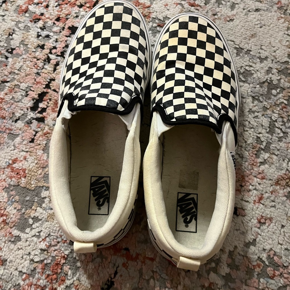 women's simple black and white white checkered vans